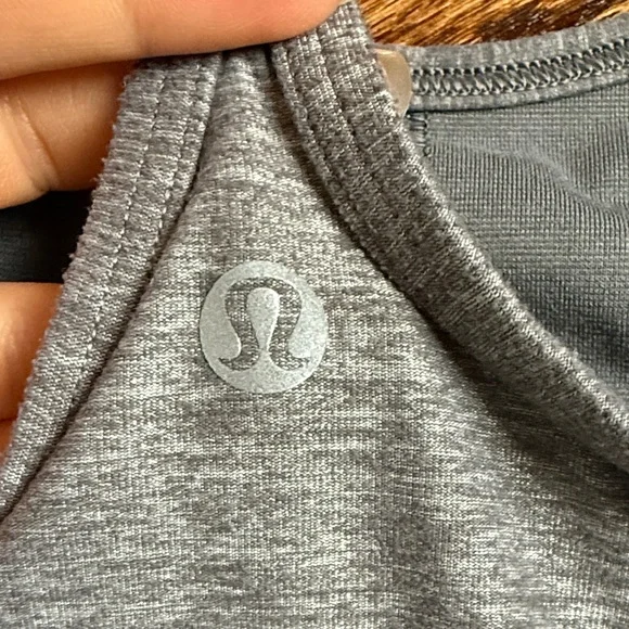 Lululemon Gray Women's Tank Top - Picture 3 of 4